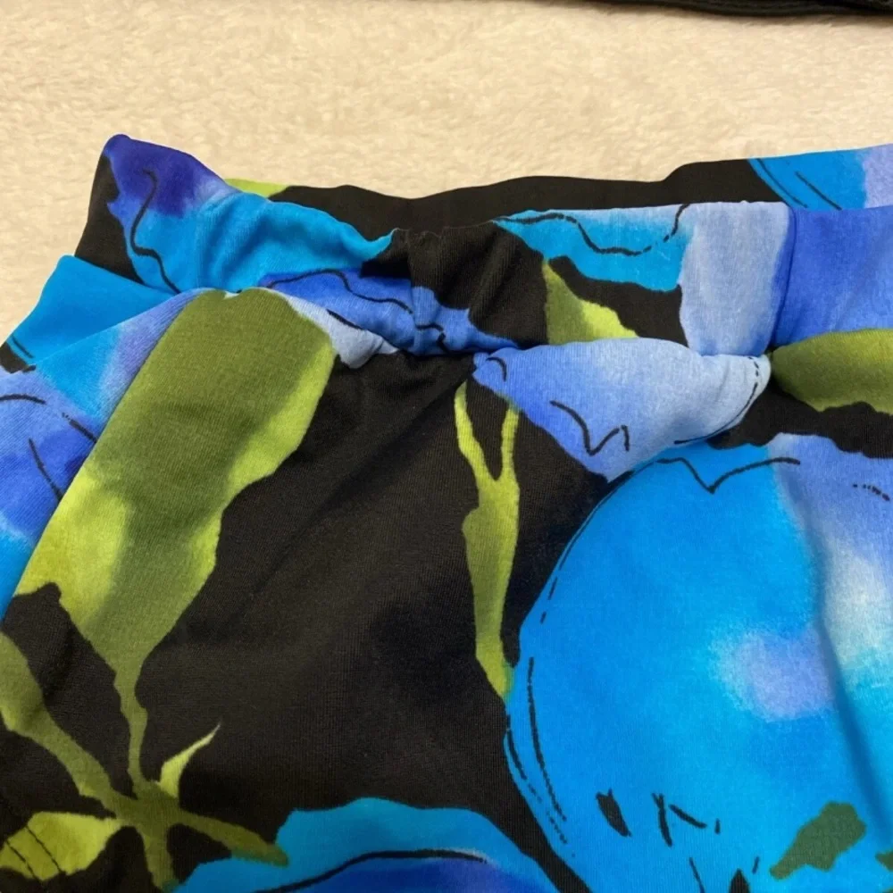 Chic Black and Blue Floral Bikini Set